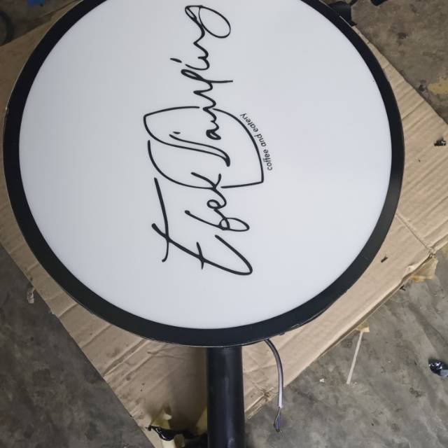 

Neon box akrilik acrilyc 35 cm dua sisi