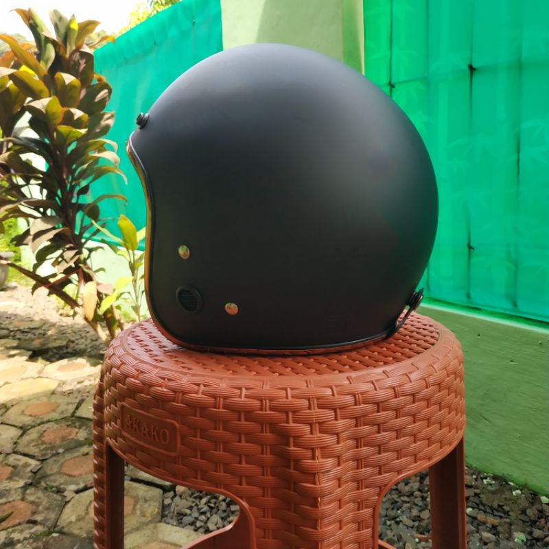 Helm bogo Retro list polos gold