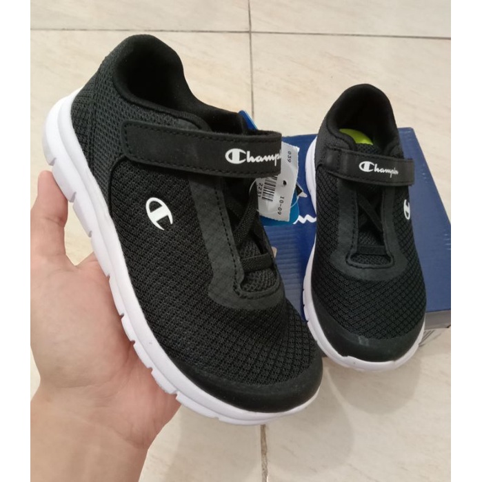 SALE PAYLESS KIDS SEPATU HITAM ANAK LAKI-LAKI CHAMPION (READY STOCK)