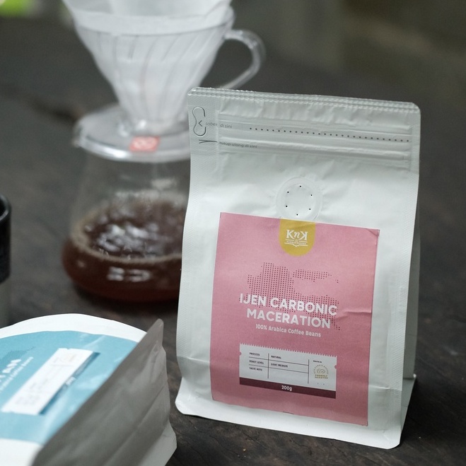 

Kopi Arabika Ijen Natural Carbonic Maceration Procces 200 gr KNK Koffee