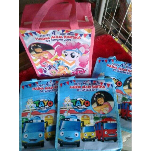 

Souvenir Tas Ultah custom