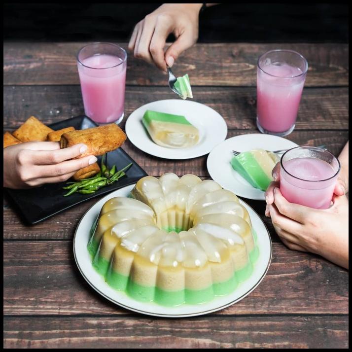 

Puding Kelapa Pandan Loyang