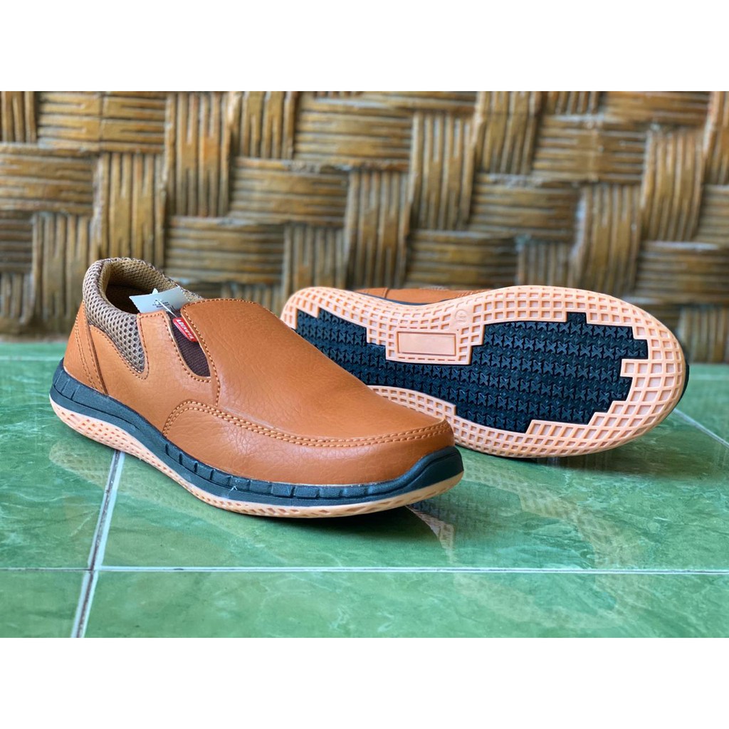 Sepatu Casual Adinova-02