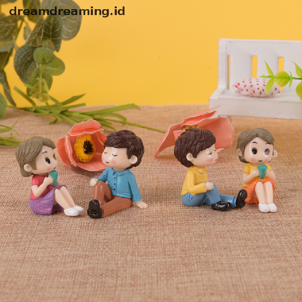 1 Set Miniatur Pasangan Kekasih Bahan Resin Untuk Dekorasi Taman Rumah