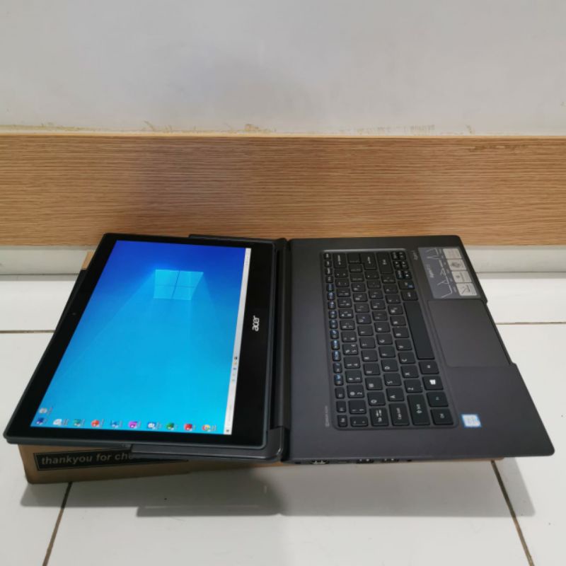 Laptop 2 in 1 Acer Aspire R 13 Intel Core i5-6200U Ram 8GB SSD 256GB FHD IPS Tablet Touchscreen Mulus