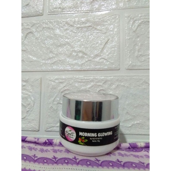 [NEW] Day Cream Morning Glowing Byout by Nisa BPOM