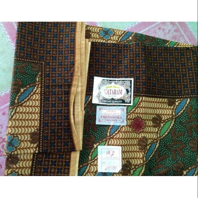 Kain sarung wanita motif batik mataram