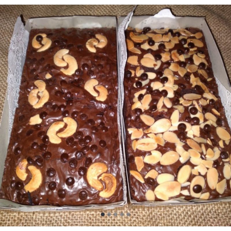 

Fudgy brownies 20x10