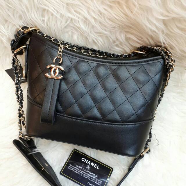Chanel Gabrielle hobo calfskin medium semipremium uk 21x9x16cm