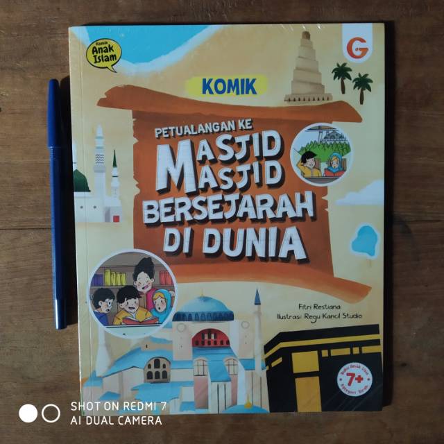 Komik Petualangan ke Masjid-Masjid Bersejarah di Dunia