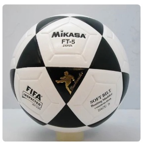 Bola Kaki Mikasa FT5 Hitam Putih