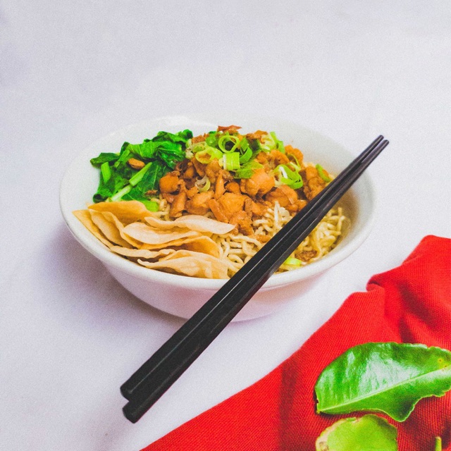 

MIE AYAM/YAMIEN FROZEN