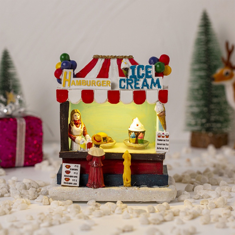 Ornamen Kotak Musik Bentuk Rumah Es Krim Bahan Resin Dengan Lampu LED Luminous Untuk Natal