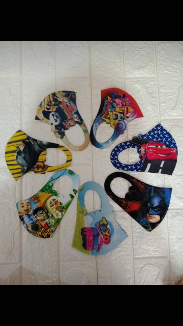 Masker scuba anak anak karakter