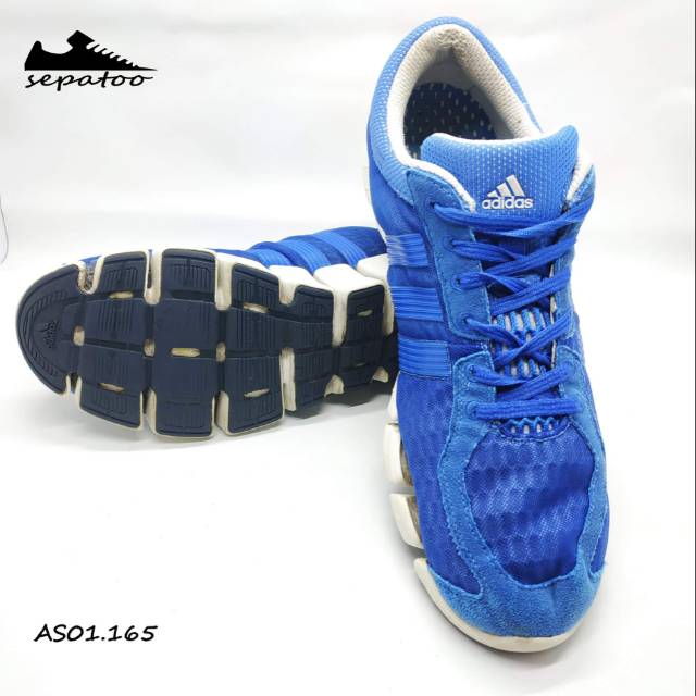 Sepatu branded original second/bekas adidas