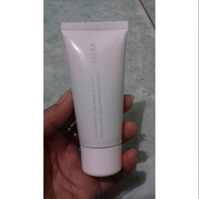 Preloved foundation jafra