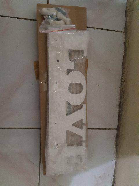 Rak Dinding Vintage Love