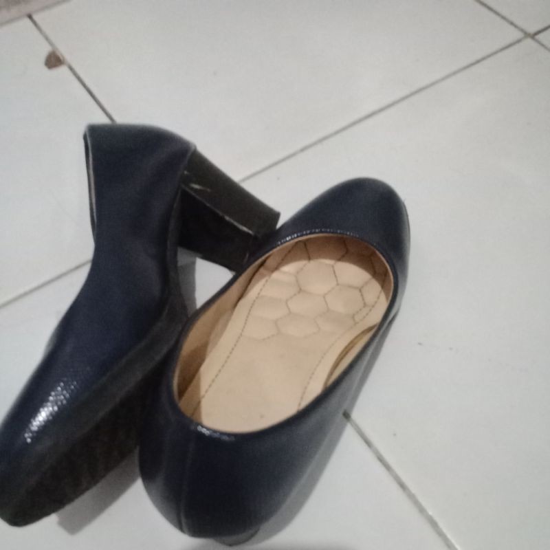 preloved sepatu wanita kerja