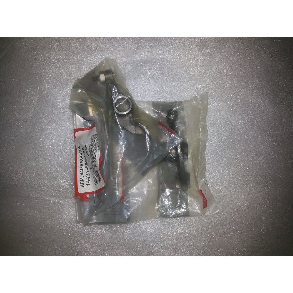 DSA                 1set pelatuk klep tiger AHM thailand .