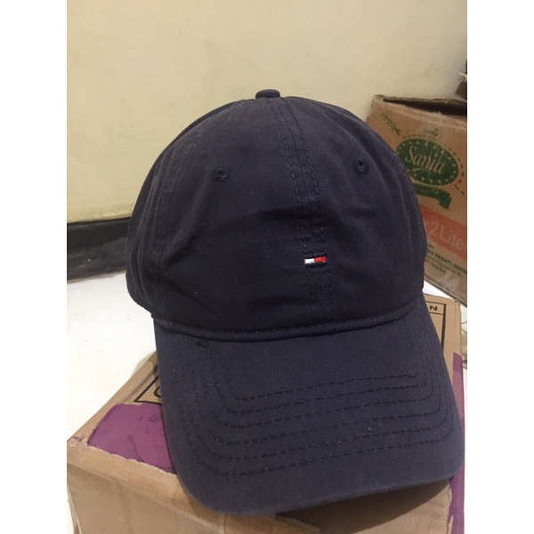 TOMMY HILFIGER CAPS