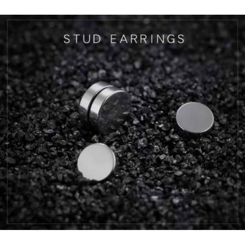 Anting Magnet import Hitam dan silver / Anting Jepit Pria