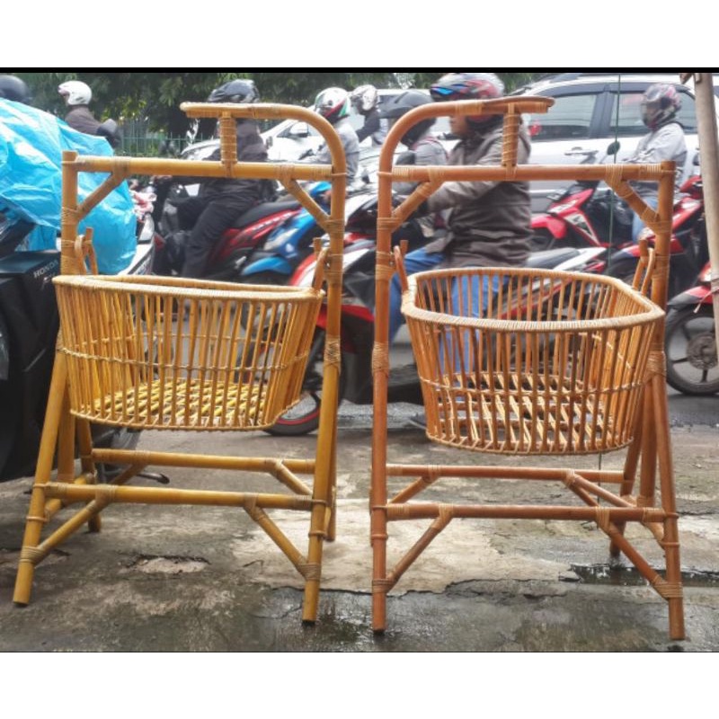 Ayunan rotan bayi