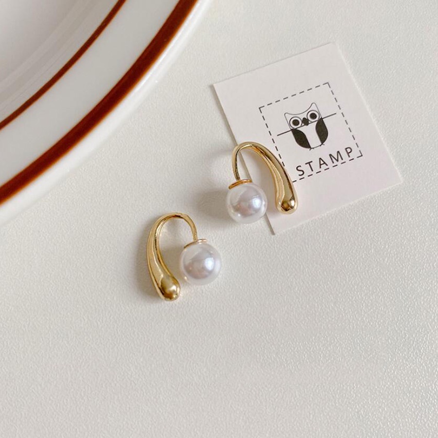 Anting Kait Gantung Bahan Sterling Silver 925 Plating Gold Hias Mutiara Gaya Simple Untuk Wanita