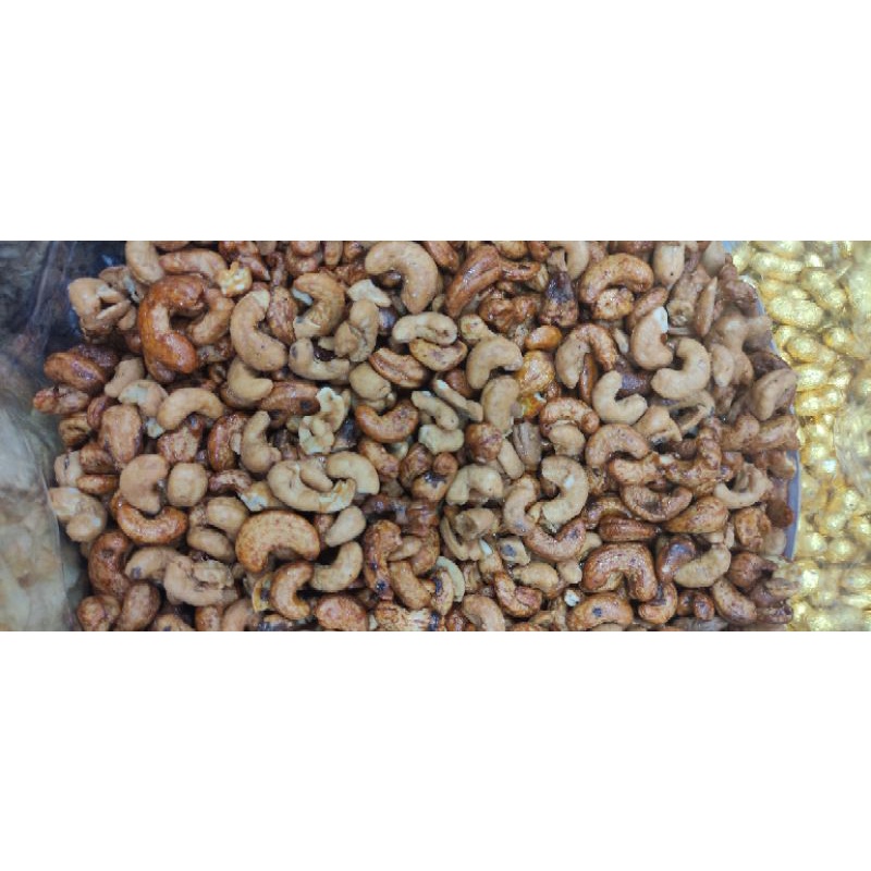 

Kacang Mede madu