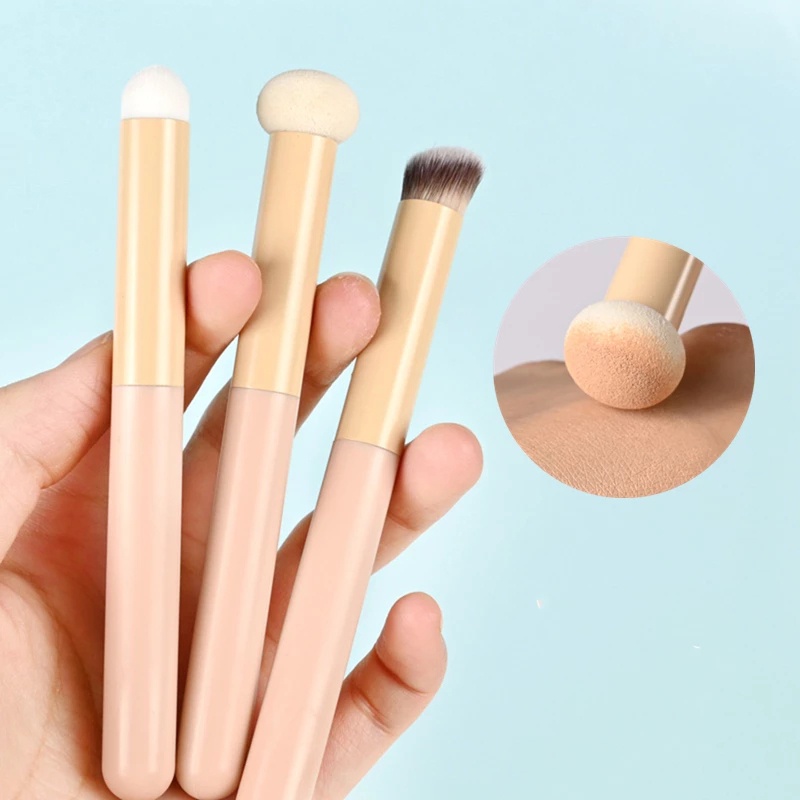 1pc Brush Makeup Bentuk Jamur Kecil Untuk Concealer / Bedak / Bibir / Contour