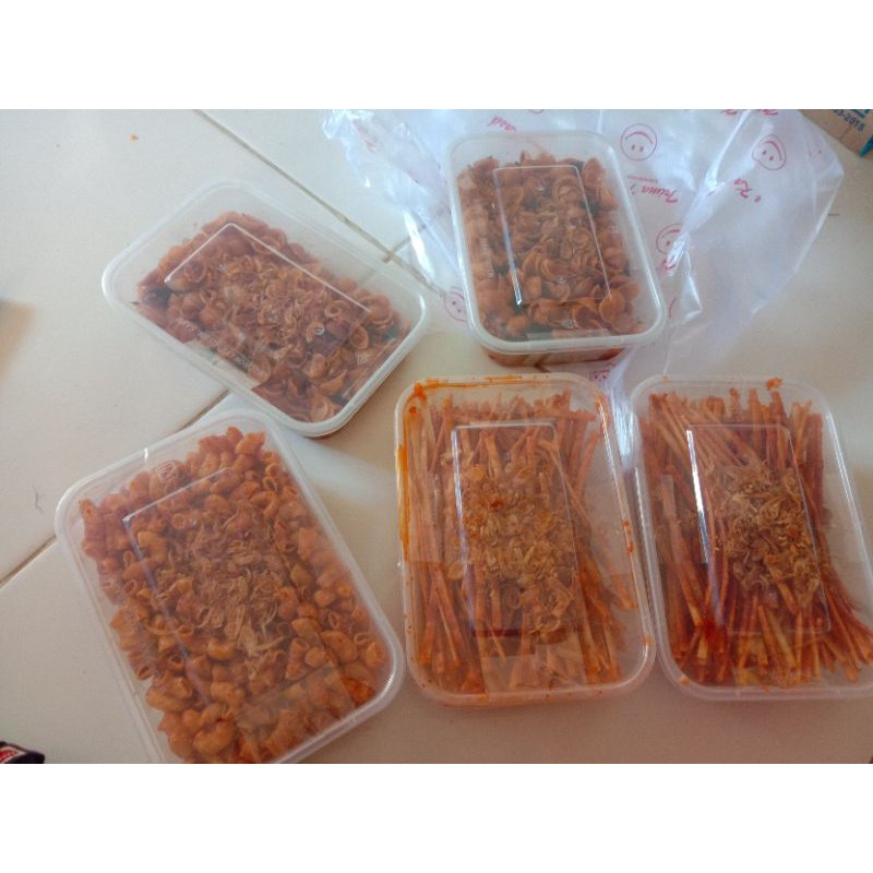 

makaroni pedas/jajanankekinian/makaroni