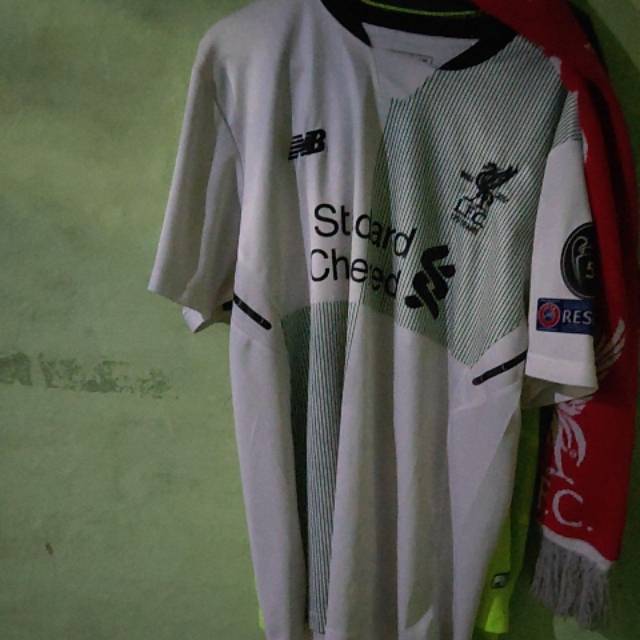 Jersey liverpool away 17/18, name firmino 11 patch ucl