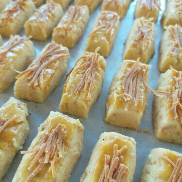 

Kue lebaran kastengel