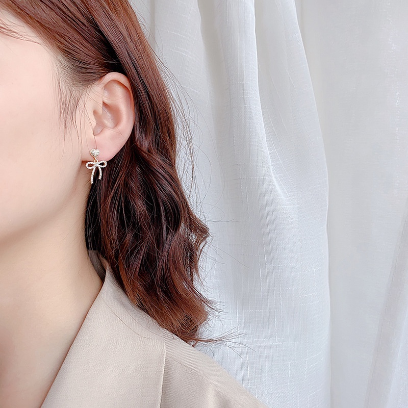 Shuling S925 silver needle Korean version Geometric Pearl Earrings High Sense Micro-inlaid Exquisite Earrings Cute Stud Earrings