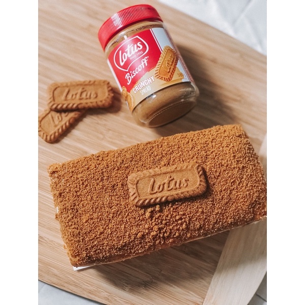 

Castella Lotus Biscoff Cake 20x10cm & 20x20cm / Lotus Biscoff Sponge Cake