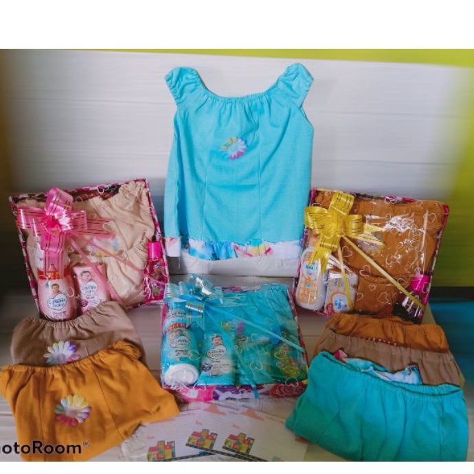 Kado bayi perempuan/parsel bayi perempuan/hampers bayi / baju bayi perempuan