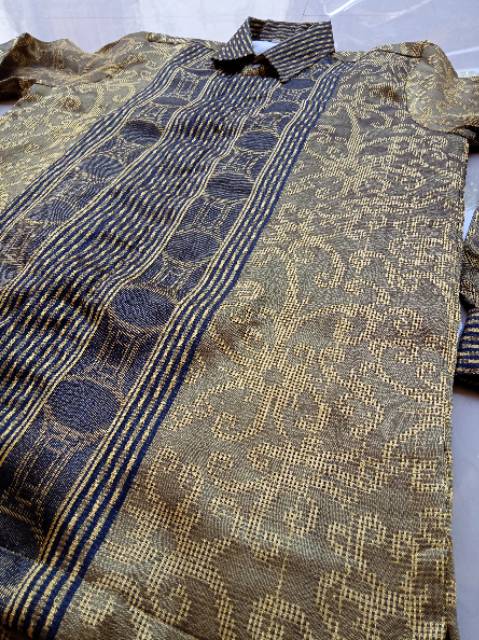 Kemeja tenun songket baron