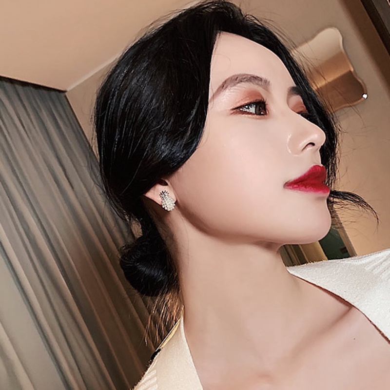 Anting Mutiara Bentuk Nanas Bahan S925 Silver Gaya Retro Perancis Untuk Wanita