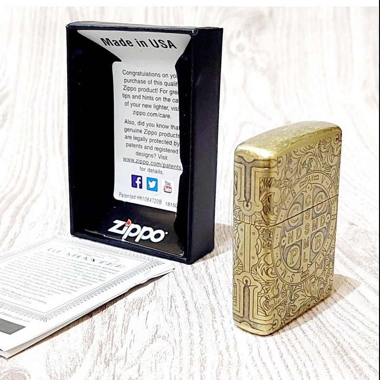 Korek Api Zippo Dark Gold Engraving Constantine / Zippo Premium