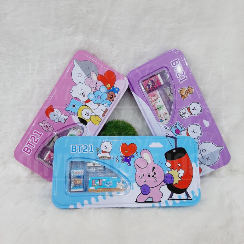 

Tempat Pensil BTS Rautan Kaleng Pencil Case BTS KPOP Kaleng Kotak Pensil BTS KPOP Rautan