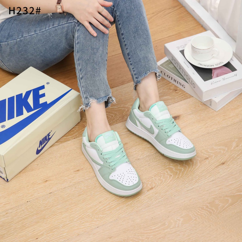 NK X AJ 1 Low With Logo Woman Sneakers H232