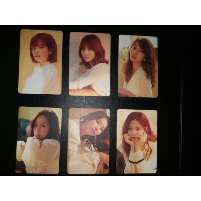 Twice 2018 season greetings photocard