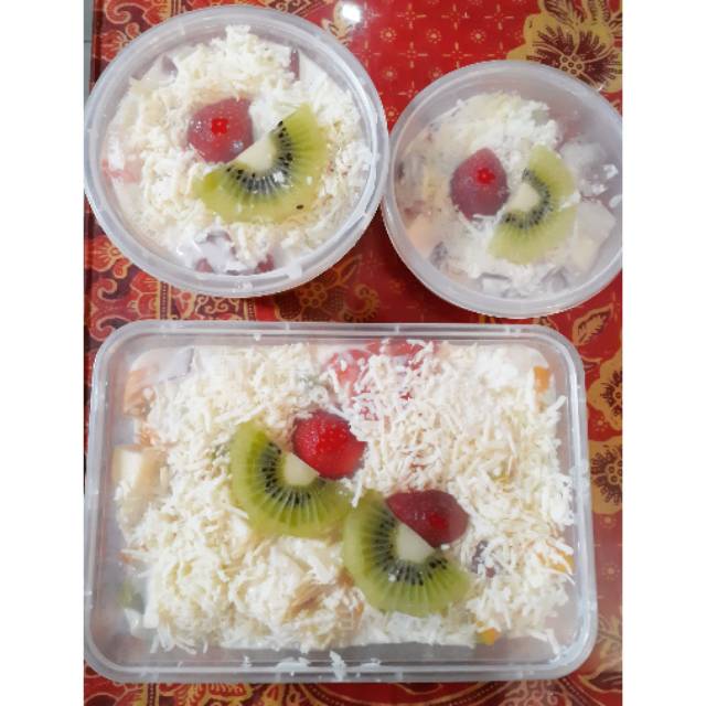 

Salad Buah segar dan sehat home made, kendal