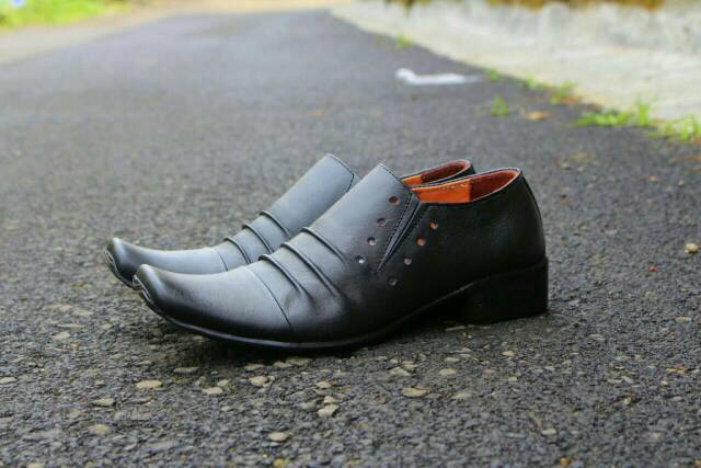 sepatu formal pantofel tali pria cowok resmi shoes keren bagus hitam fuerte black ukuran 44 45 gf b