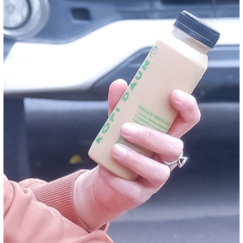 

Es Kopi Susu 250 Ml - Hazelnut (Promo & Hemat)
