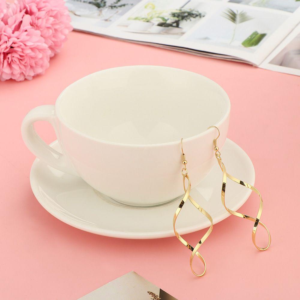 Preva Anting Juntai Anting Statement Wave Drop Earrings Anting Twist Anting Panjang