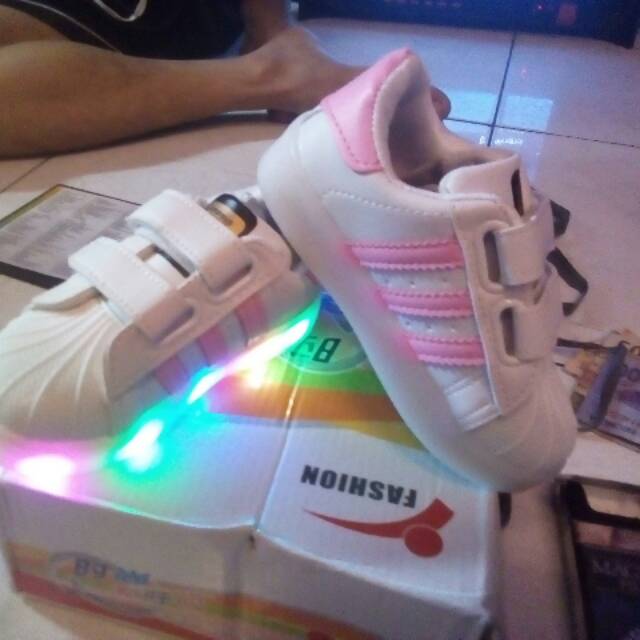 Adidas superstar kids LED