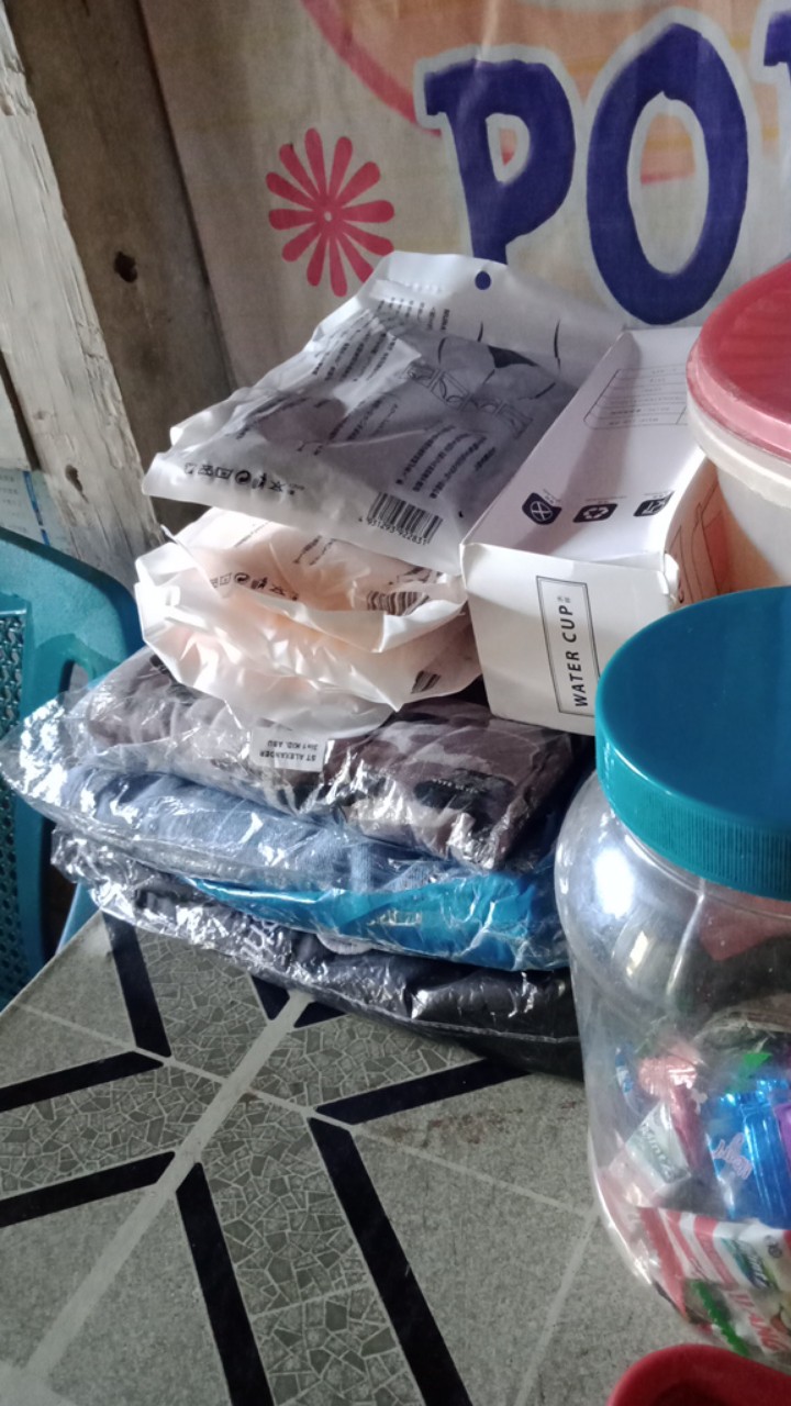 [300gr] Hihi D014 Botol Air Minum Sakura Cat 550ml - Botol Sakura Cat