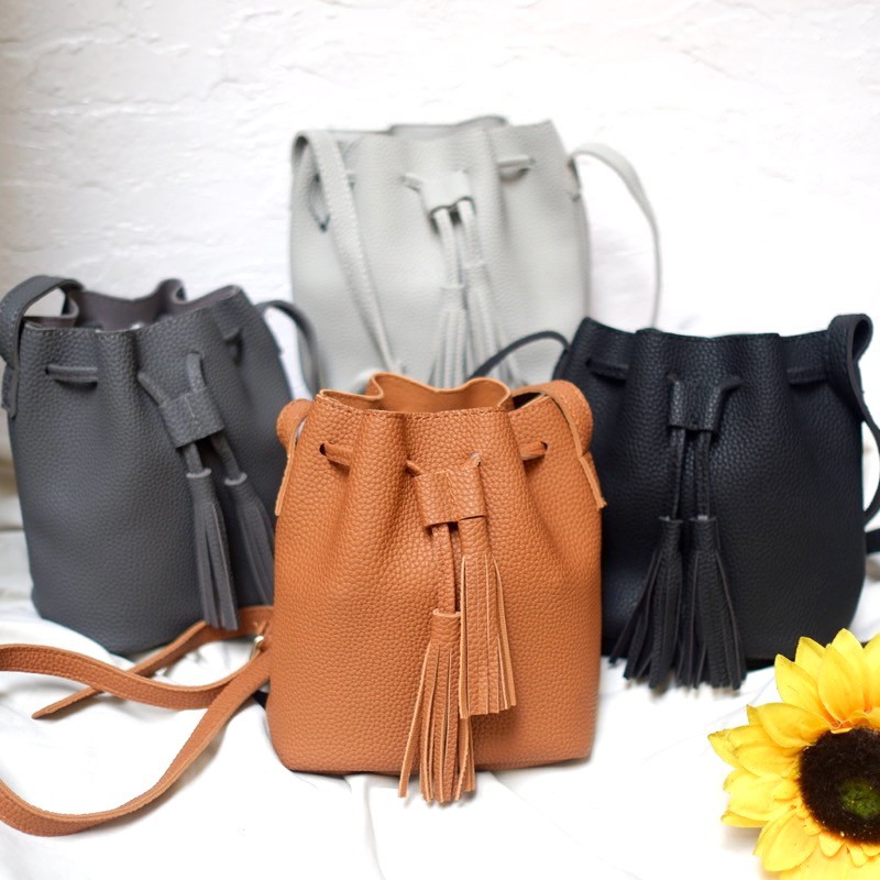 Drawstring Slingbag Import / Tas selempang serut bucket bag free pouch PU Kulit sintetis