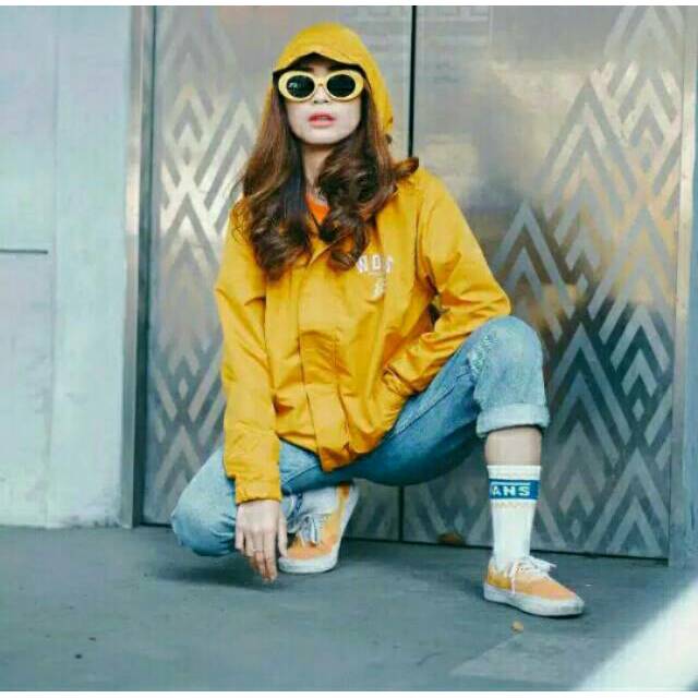 Jaket Parasut Cewek Wolv Kuning