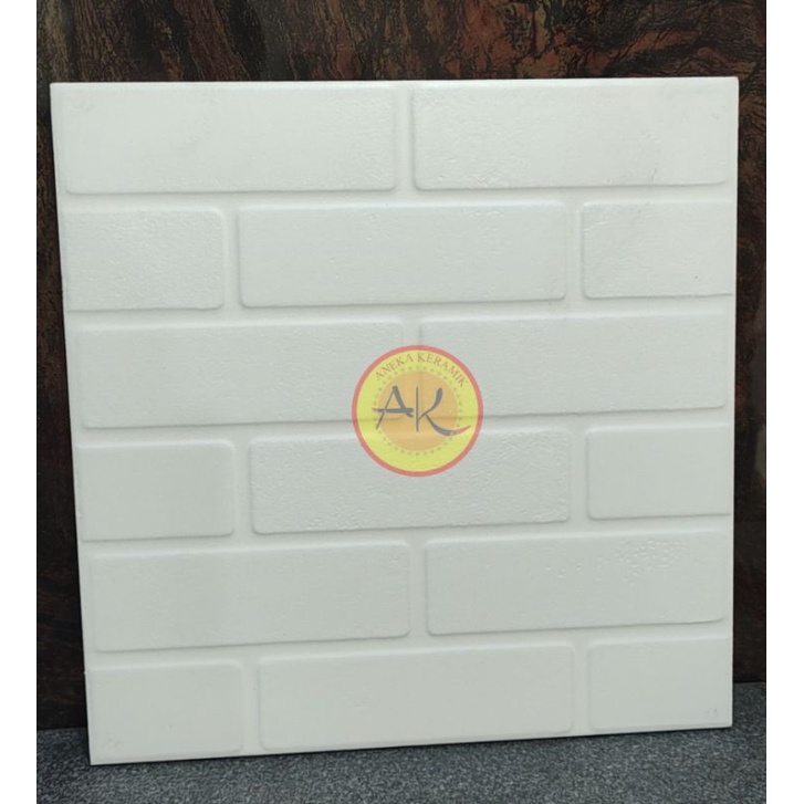 Keramik Lantai Teras Garasi Dinding Kasar Motif Bata Putih Timbul Matt 40x40 Bricko Bianco